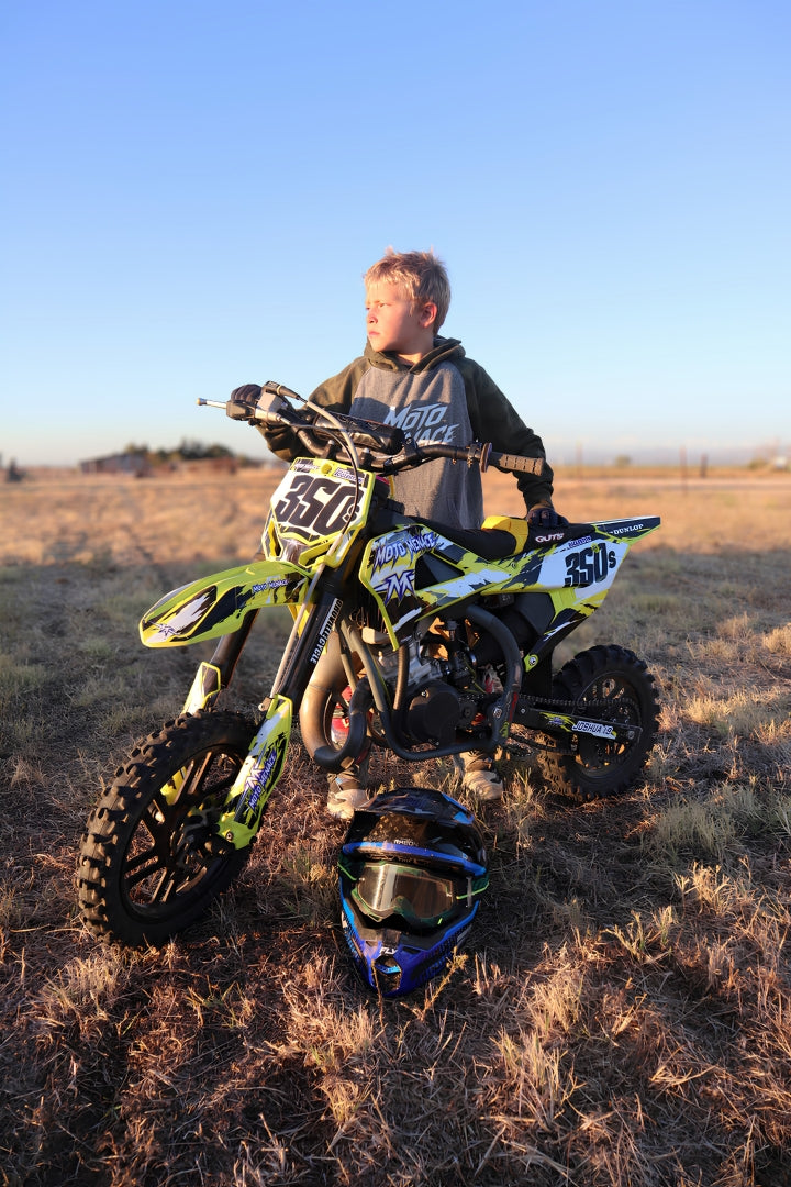 Moto Menace Momentum